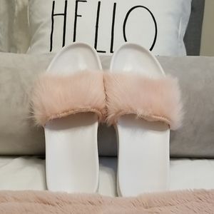 UGG Women's Royal Style Sandals